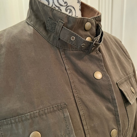 Military Green Jacket, Size M - Picture 4 of 9